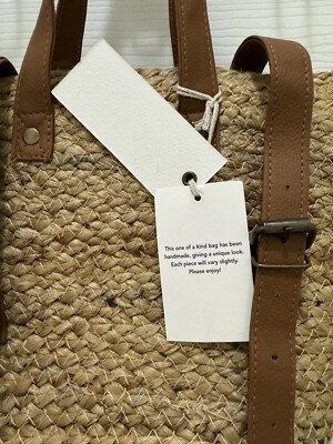 Beachly The Shore Break Picnic Cooler Bag Straw Backpack by  display picture 2