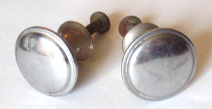 2 Vintage Metal Drawer Pulls (g)