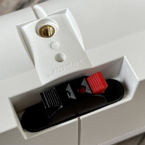 Altavoz horizontal central Bose COMO NUEVO cubo doble acústico/estilo de vida blanco - Imagen 7 de 9
