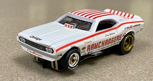 NOS Auto World 4 - Gear RAMCHARGERS Funny Car HO Slot Car 1971 Dodge Challenger