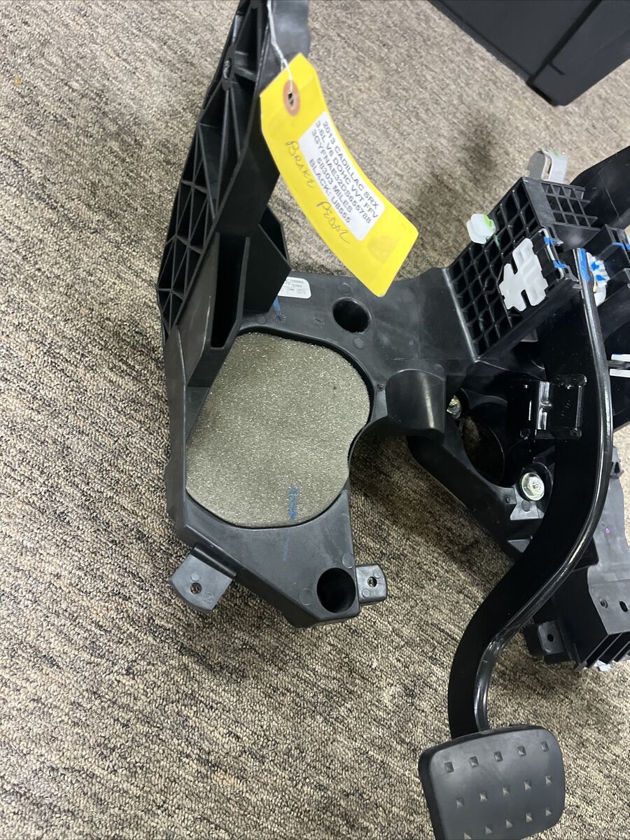2013 Cadillac SRX Brake Pedal Assembly Dmr | 22986858 2013 Cadillac SRX Brake Pedal Assembly Dmr | 22986858