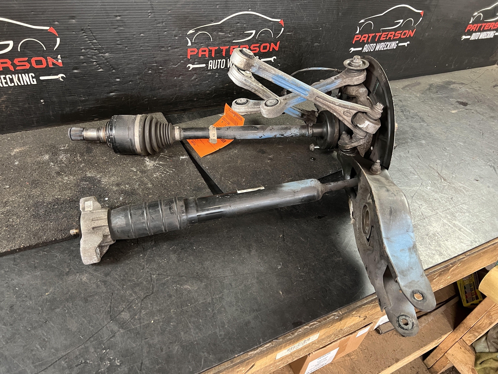 14-17 MASERATI GHIBLI REAR LEFT KNEE KNUCKLE SPINDLE SUSPENSION W/ CV AXLE SQ4