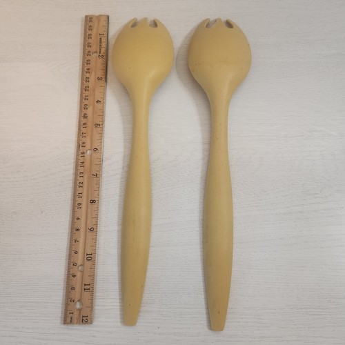 Vintage Tupperware 12" Salad Forks Tongs Harvest Gold Set of 2 - Picture 4 of 4