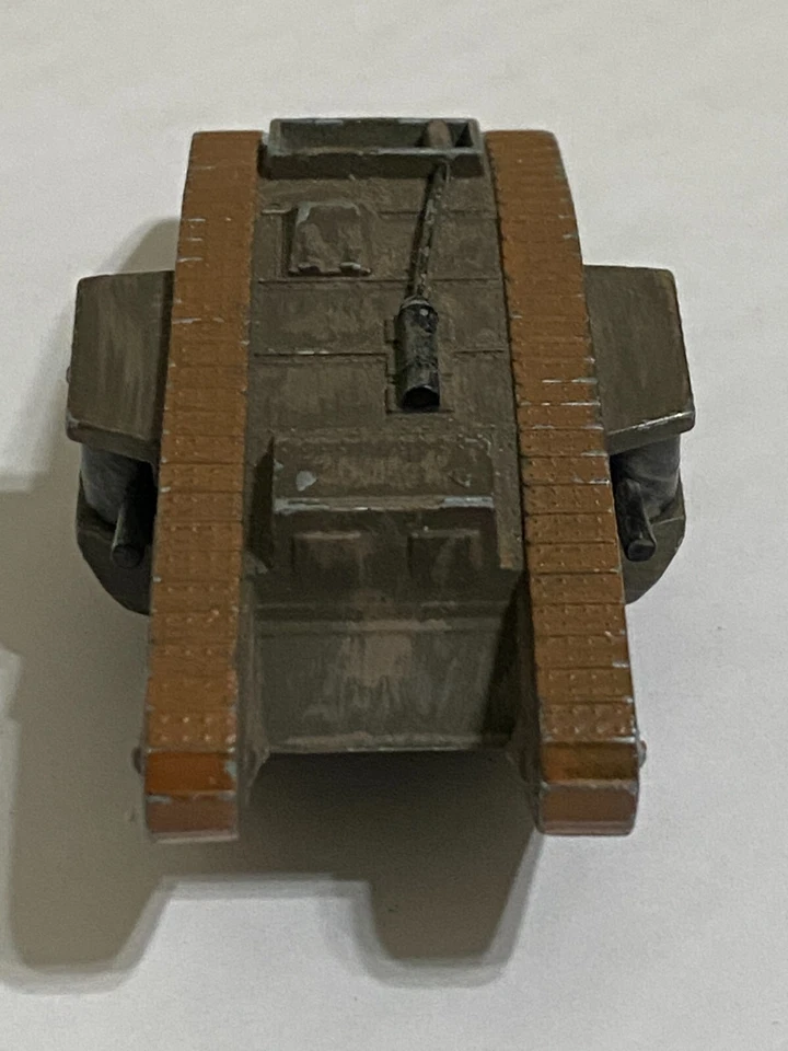 Corgi Mark IV Male Tank WW I Famous "FRAY BENTOS" 1:76 scale NO BOX - Image 2 of 4