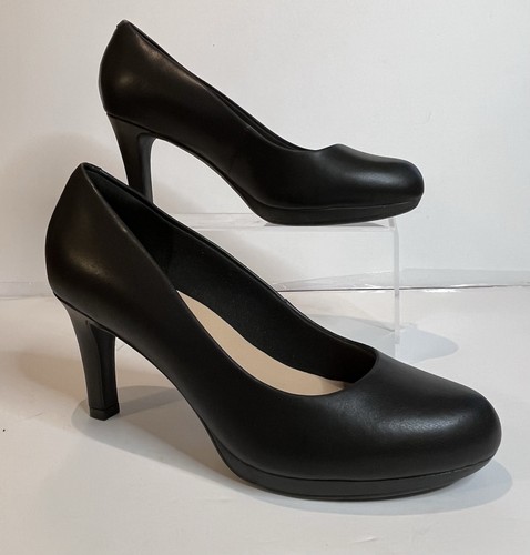 Clarks Women's Adriel Viola Dress Pump, Size 8 W Black Leather - Picture 1 of 7