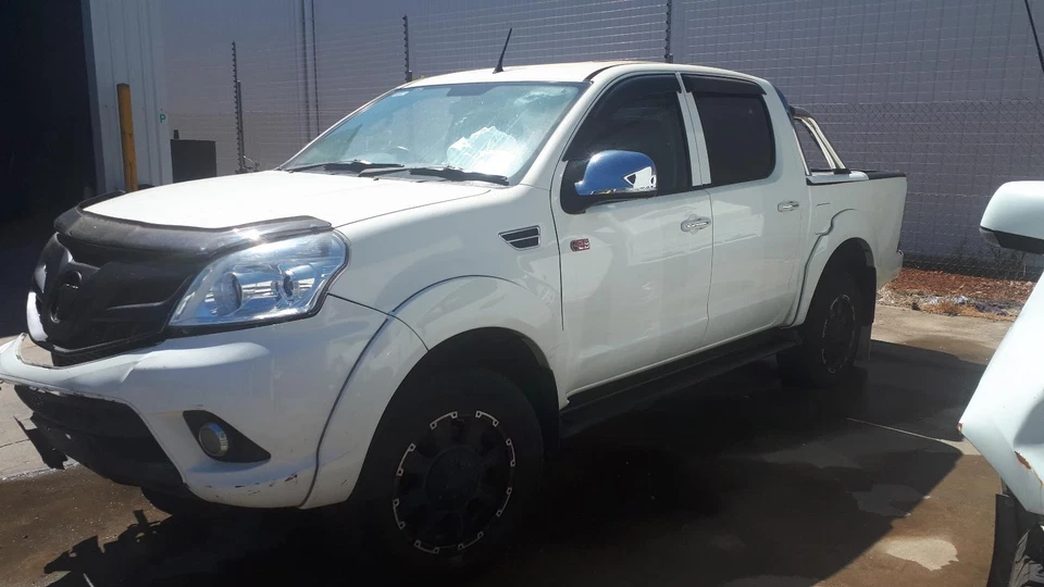 FOTON TUNLAND DOOR TRIM LH FRONT, LEATHER, EARLY TYPE, 10/12-06/19 12 13 14 15 1 - image 2 of 4