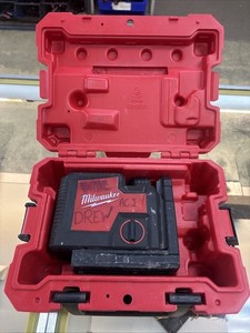 Milwaukee 3510-20 Green 100 Ft. 3-Point Rechargeable Laser Level
