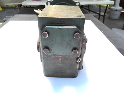 Grove Gear Gearbox 30:1 Model HM0224-1 Right-angle