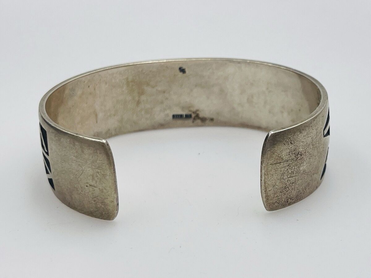 Steven Sockyma Vintage Hopi Sterling Silver Bear Claw Design Steven Sockyma Vintage Hopi Sterling Silver Bear Claw Design