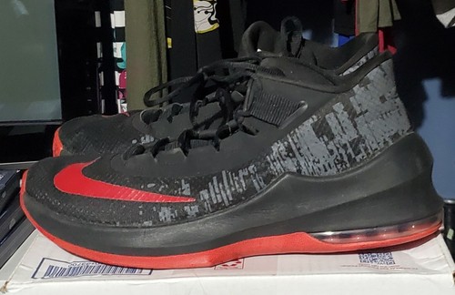 Nike Mens Air Max Infuriate 2 Mid 