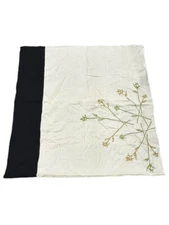 Valerie Gregori McKenzie 36”x80” Embroidered Cloth in Excellent Preowned Cond