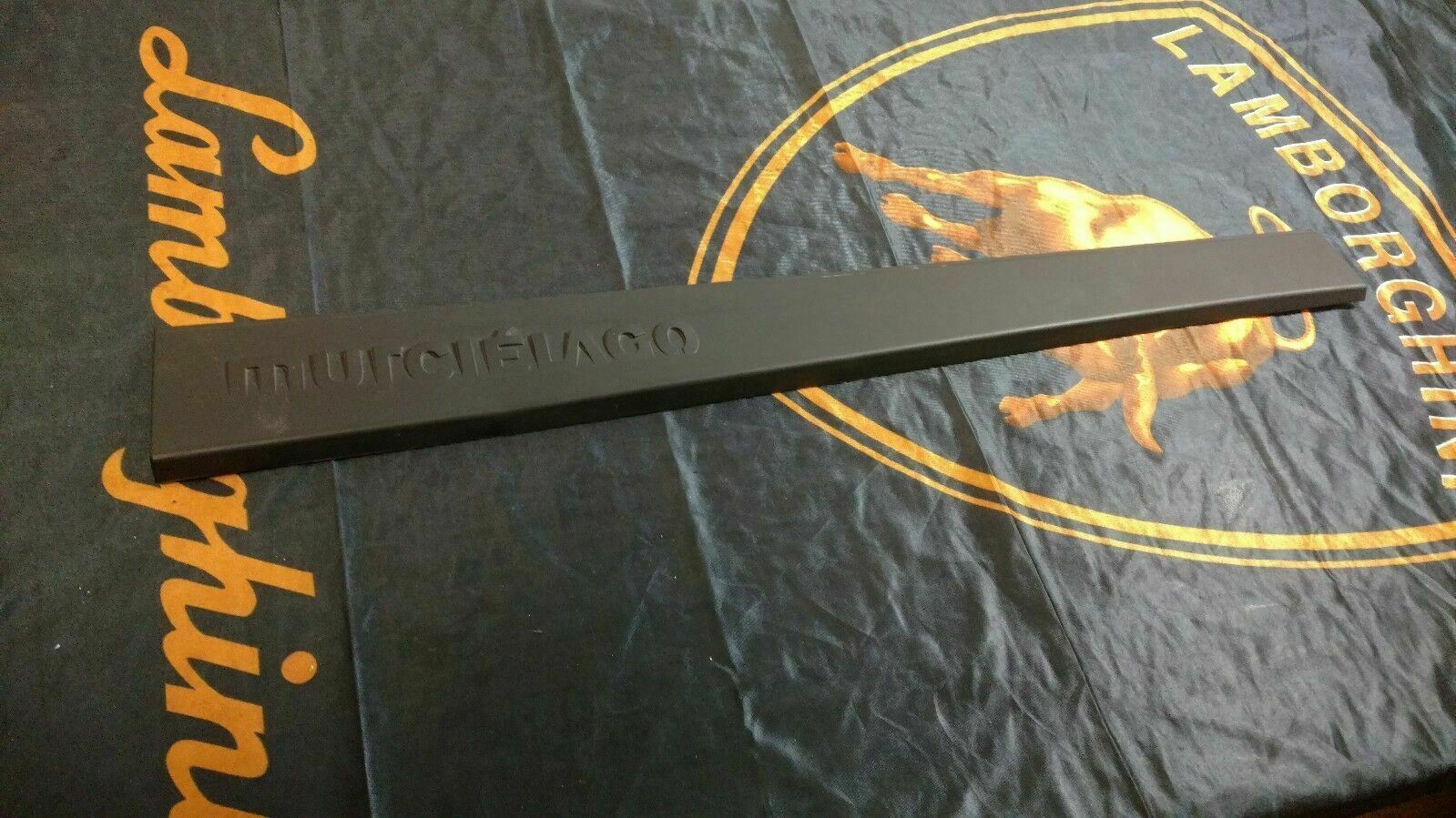 LAMBORGHINI MURCIELAGO LP PASSENGER RIGHT SIDE DOOR SILL SCUFF PLATE 410853492 