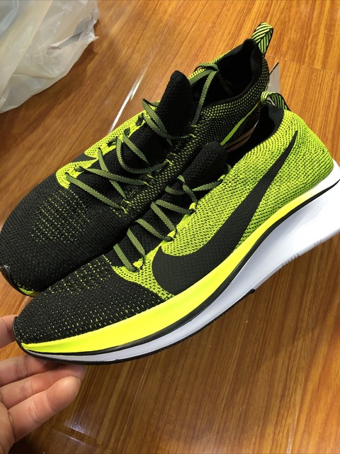 nike zoom fly flyknit black volt