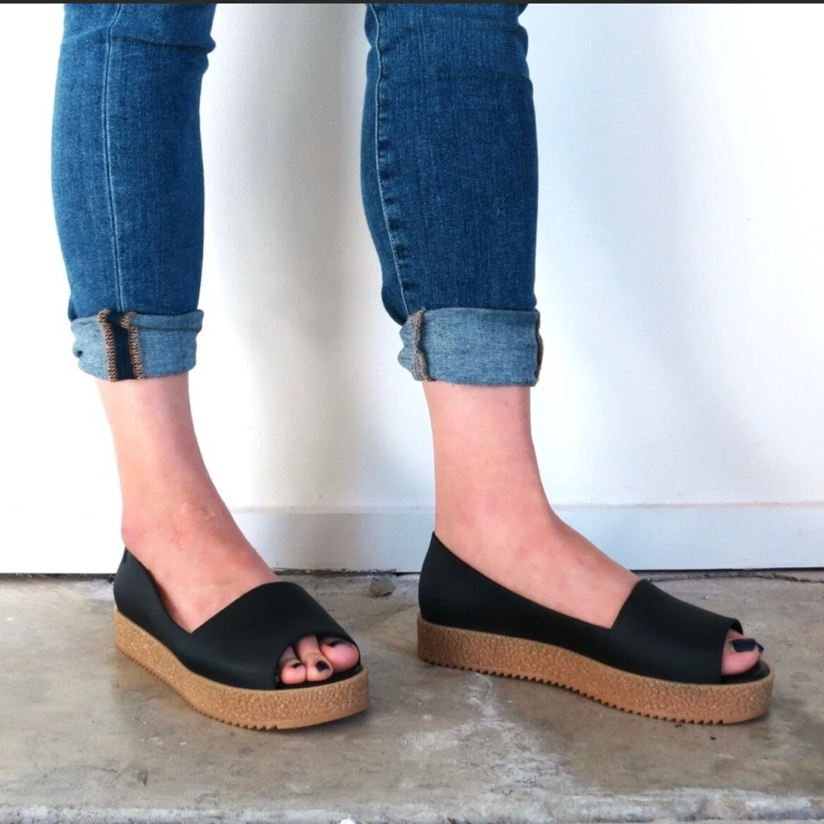 Melissa Women s Size 5 Puzzle Black Open Peep Toe Slip On Jelly