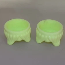 2 Small Creamy Yellow Vaseline/Uranium Glass Footed Salt Dip Cellar Dish **CHIP