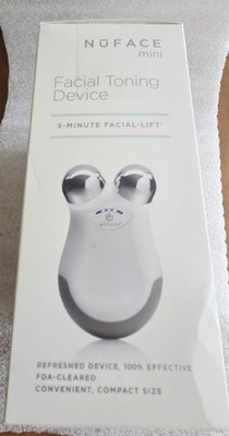 NuFACE mini Facial Toning Device Microcurrent  Portable White/Gray w/Charger