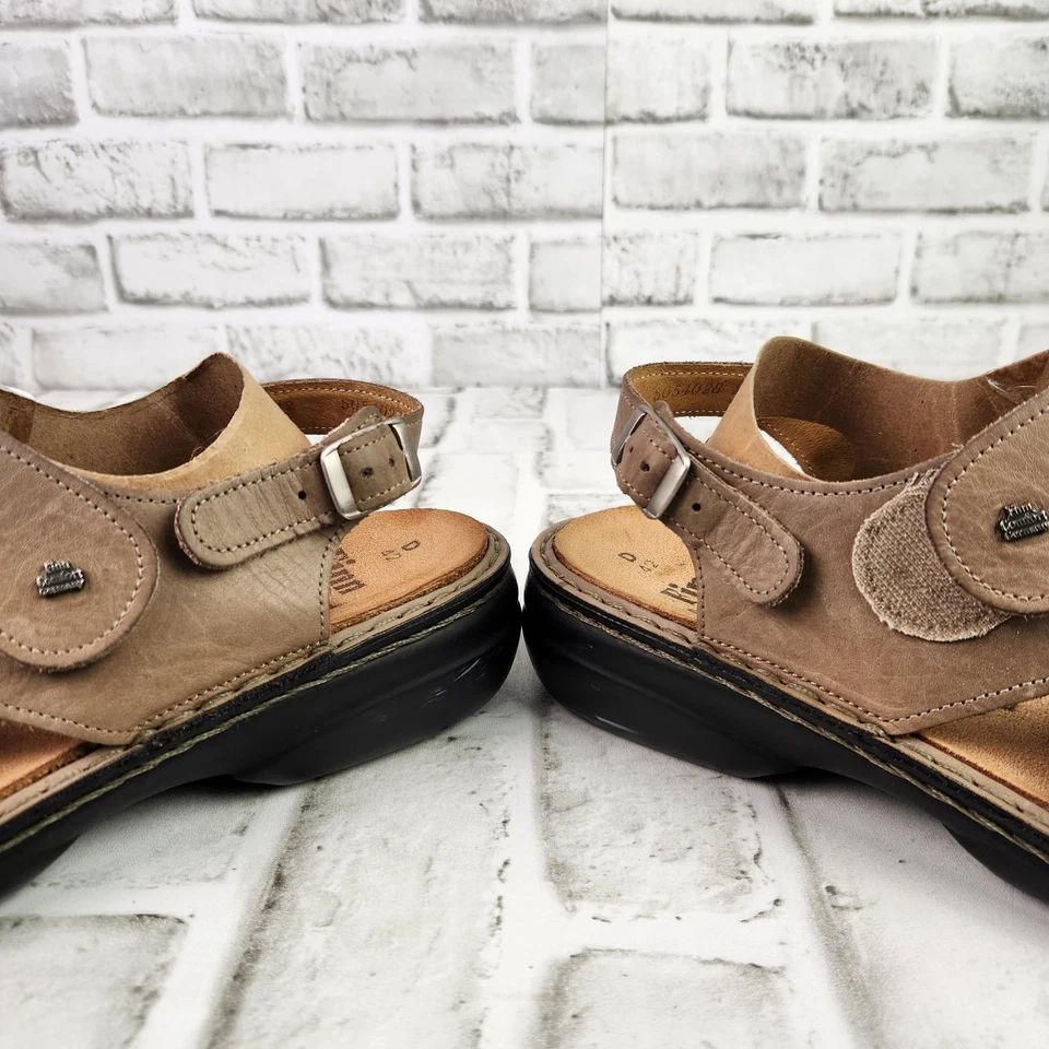 Sandalias Finn Comfort Gomera para mujer EE. UU. 10,5 UE 42 con plantilla de cuero tostado correa ajustable Foto 4 de 4