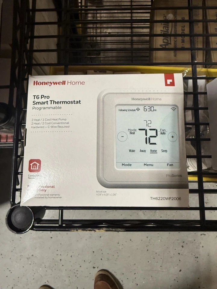 Honeywell Home T6 Pro Series WiFi Thermostat TH6220WF2006, Programmable - Image 2 of 3
