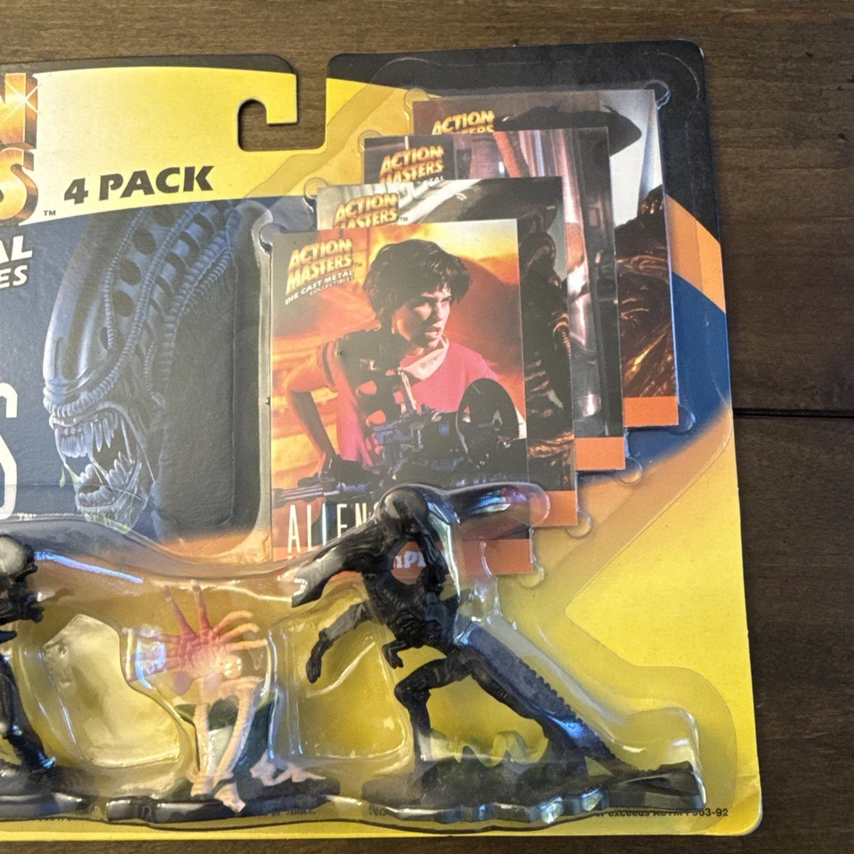 Kenner 1994 Figuras de Acción Masters Die Cast Paquete de 4 Aliens  Foto 4 de 4