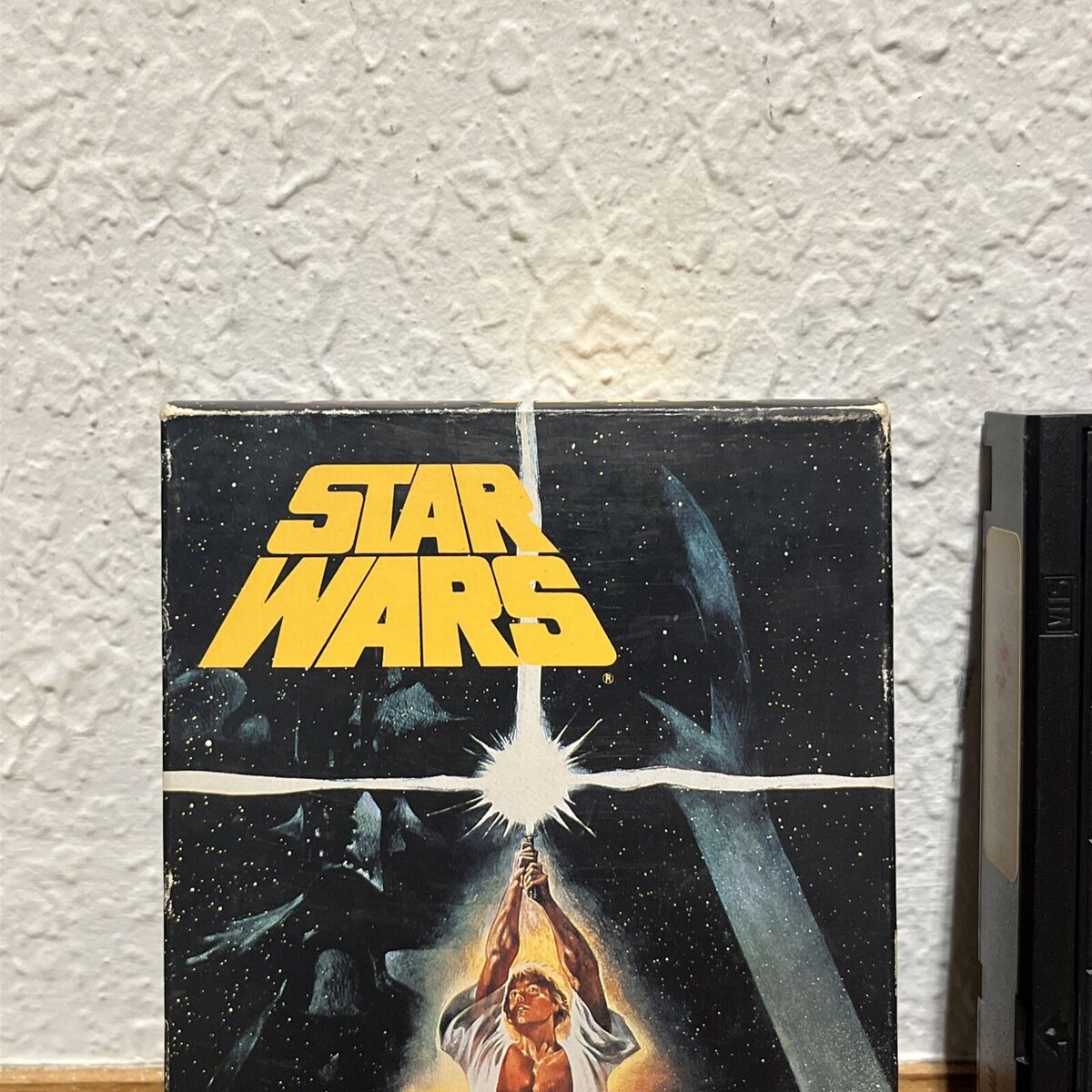 Star Wars VHS 1977 / Original 1990 Release / CBS FOX VIDEO