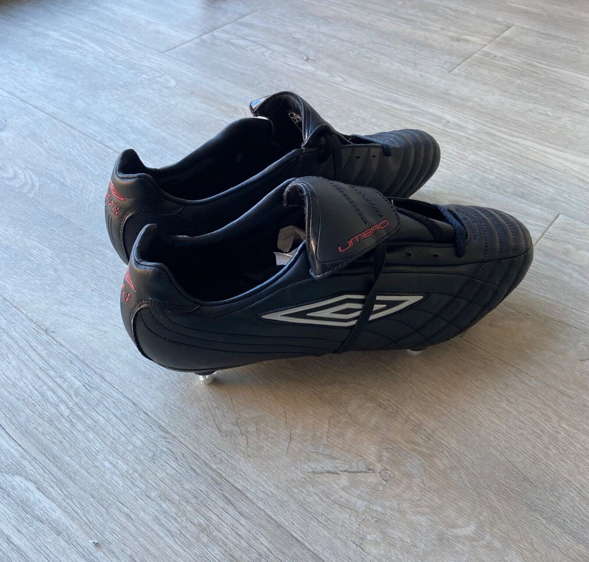 Umbro XAI VII Prem SG Umbro Soccer Cleats SZ 11 Y2K 2000s Football Boots EUC Umbro 11 US Soccer Shoes & Cleats for Men for sale | eBay main image 4