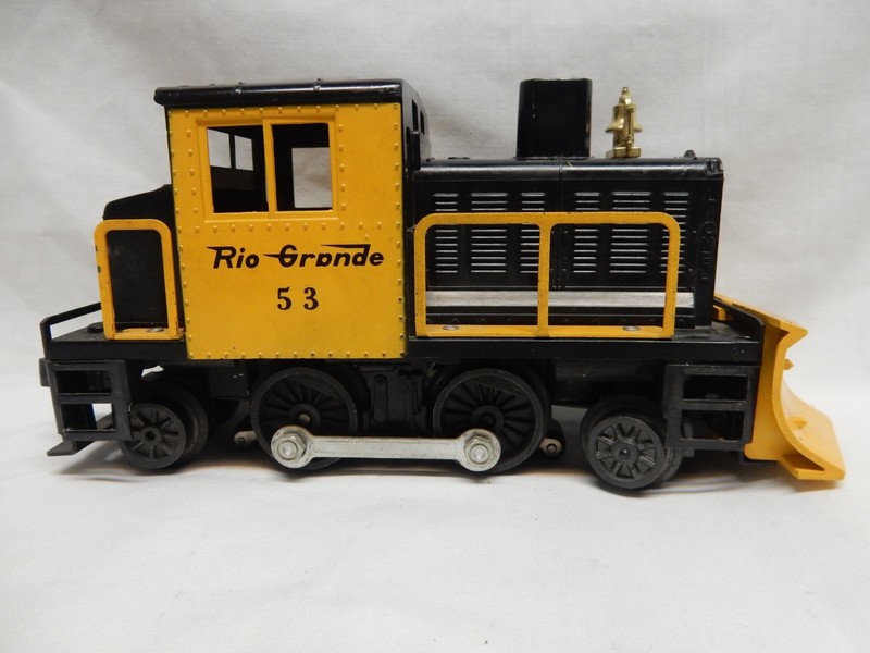POSTWAR LIONEL No. 53 RIO GRANDE SNOW PLOW, C-7 EX+, RUNS GREAT