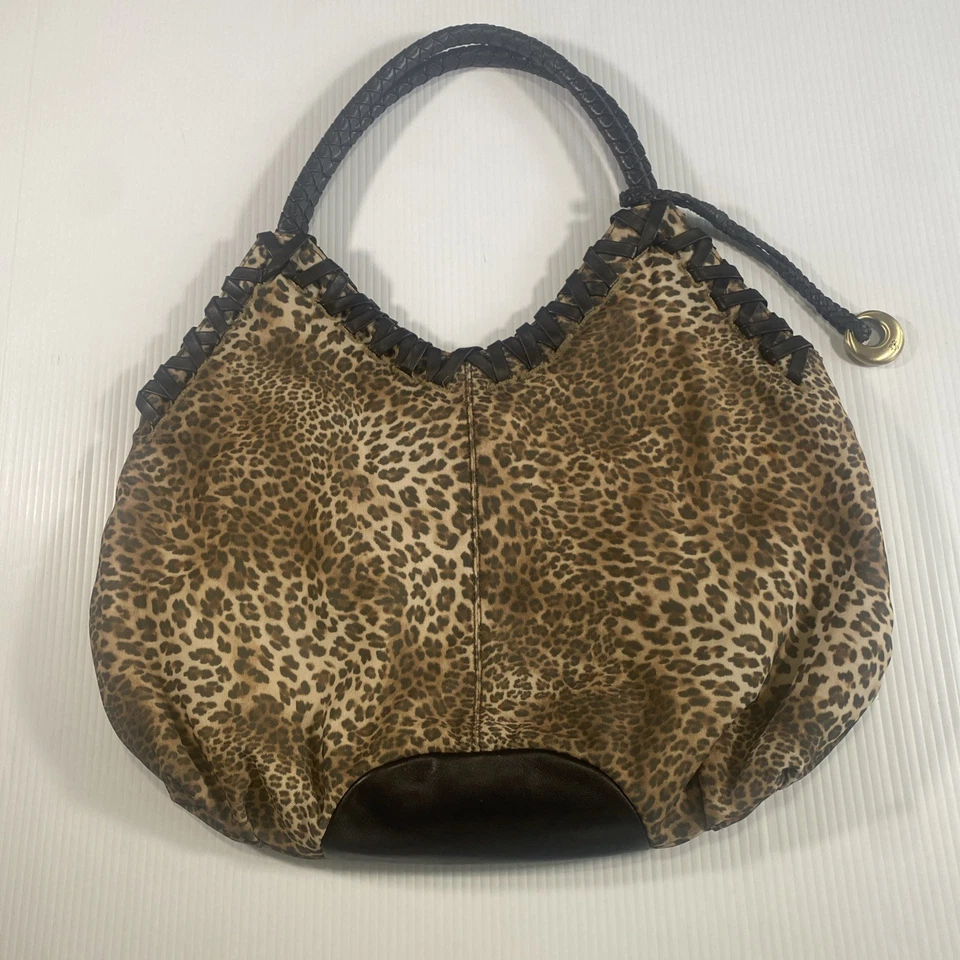 Bolso de Hombro Donald J Pliner Estampado de Leopardo Elegante con Bolsillos Interior y Exterior Foto 2 de 4