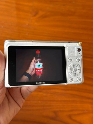 Samsung NX Mini 20.5MP Flip Screen Digital Camera Kit with NX-M