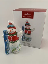 Hallmark Keepsake 2025 Ollie U Halfpipe Snowtop Lodge Ornament