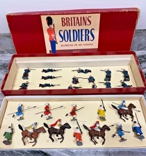 ZE108:  Britains Soldiers "Regiments of All Nations" Sets 1930's-50's Figures
