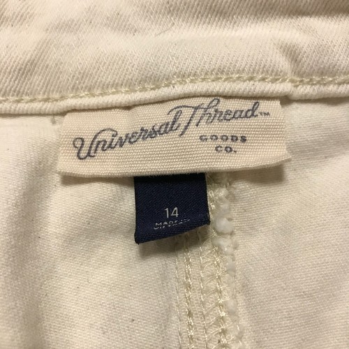 Women's Universal Thread white shorts size 14 - Picture 2 of 5