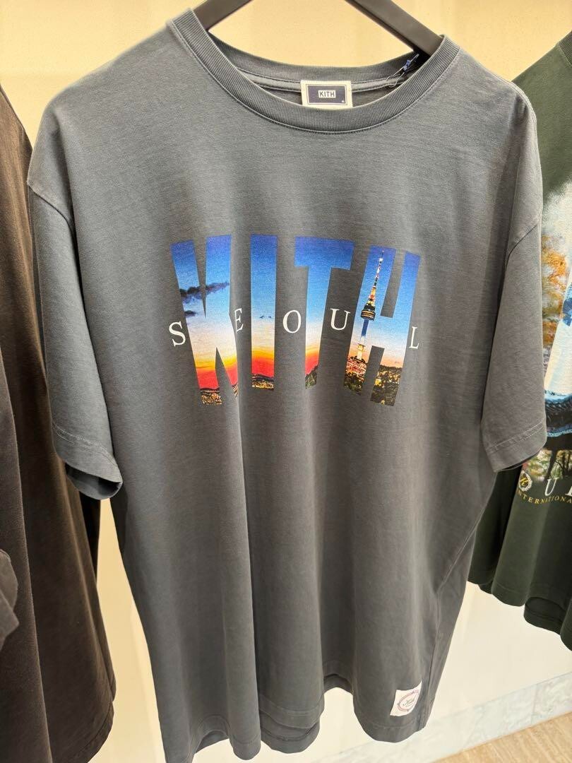 KITH Seoul Korea Limited T-Shirt Size: XL Dark Navy Ship From 
