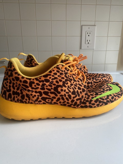 nike roshe run fb leopard