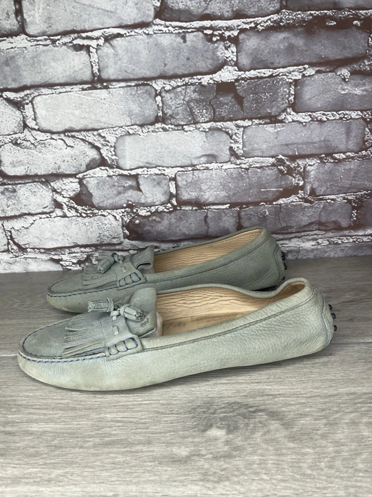 TOD’S Mocassini da guida Tods grigi in pelle con frange tinta unita e nappa 41EU 10 5M US