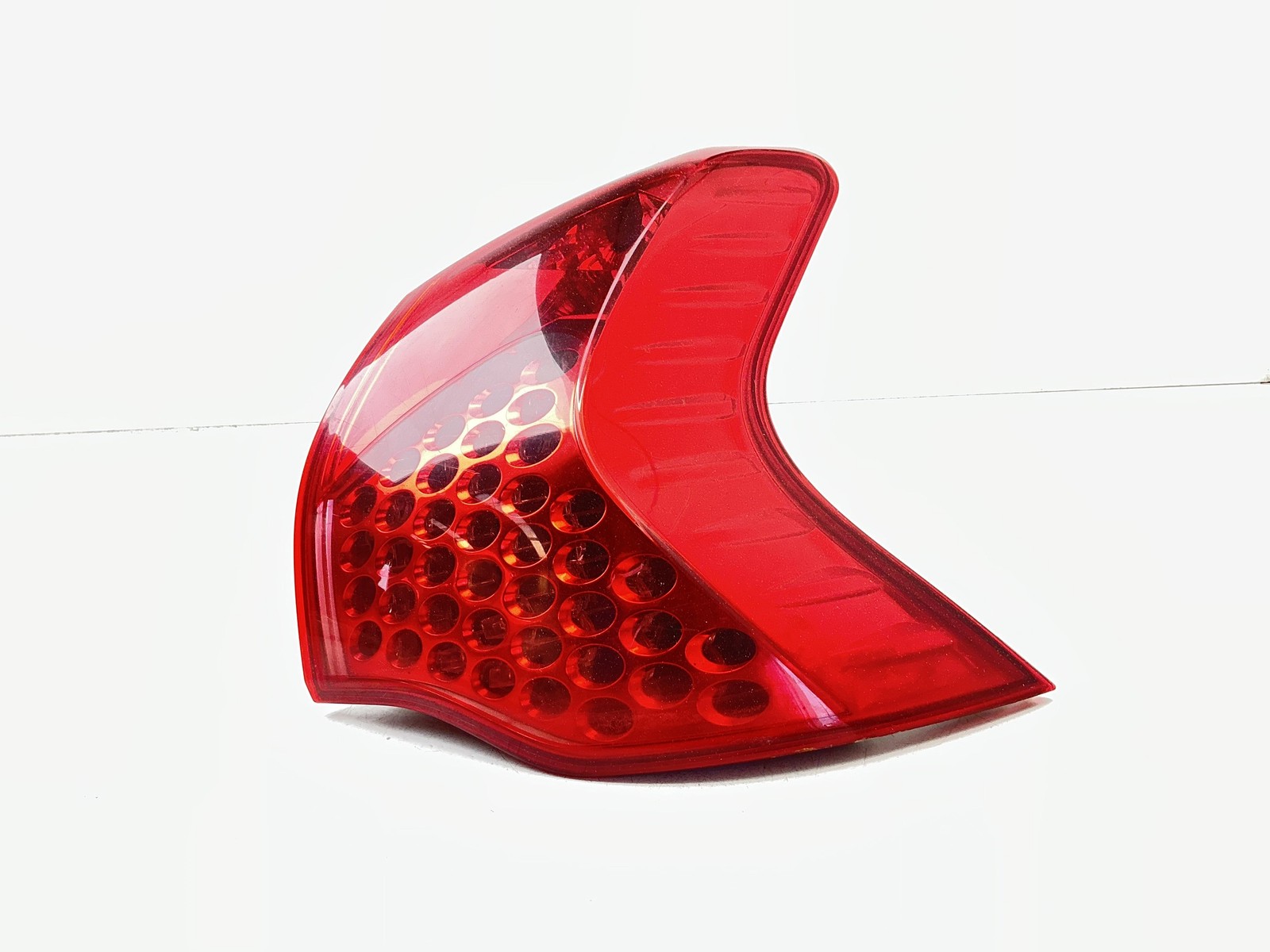 STOP FANALE POSTERIORE DESTRO PER PEUGEOT 3008 Serie 6351HC 5fs (09>16)