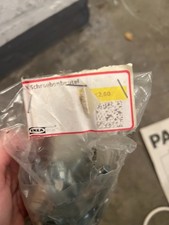 Pax Schraubenbeutel von IKEA mit verschiedenen Teilen für das PAX-System