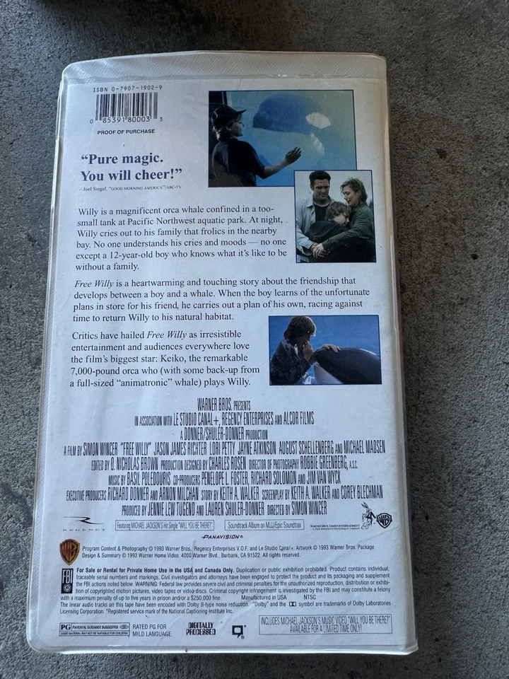 Free Willy VHS Tape 1993 Release Warner Bros. Family Entertainment Foto 2 de 4