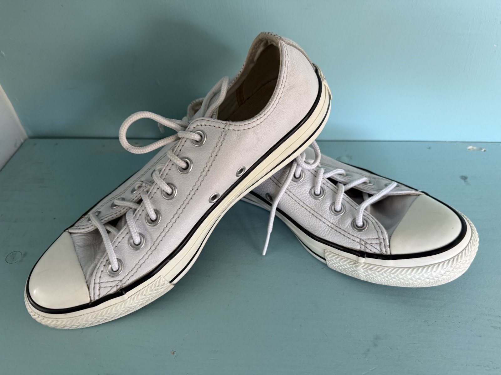 Converse All Star Chuck Taylor Leather  White Low Top Size Women’s 8 Mens 6 thumbnail 7