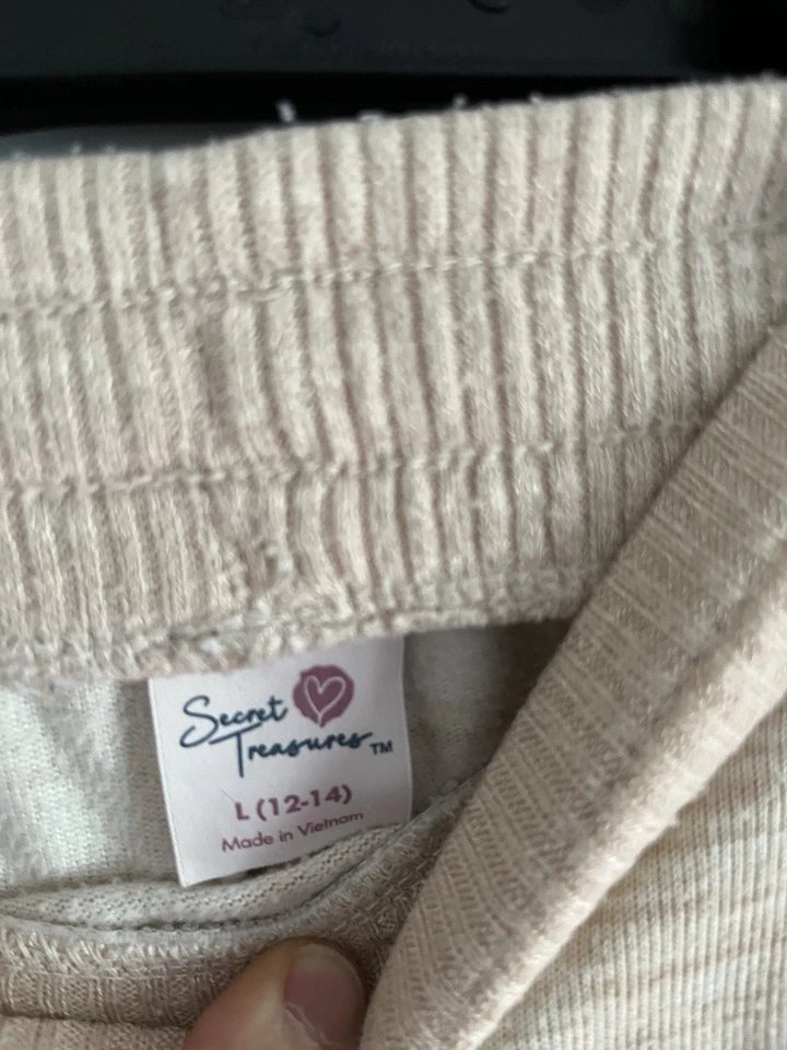 Weekend Sleep/Lounge Wear Women's Large Pant X-Large Top Set 2 Piece Comfy - Image 3 of 4