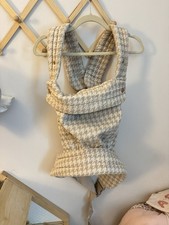 Mabe Monarch Baby Carrier in Houndstooth