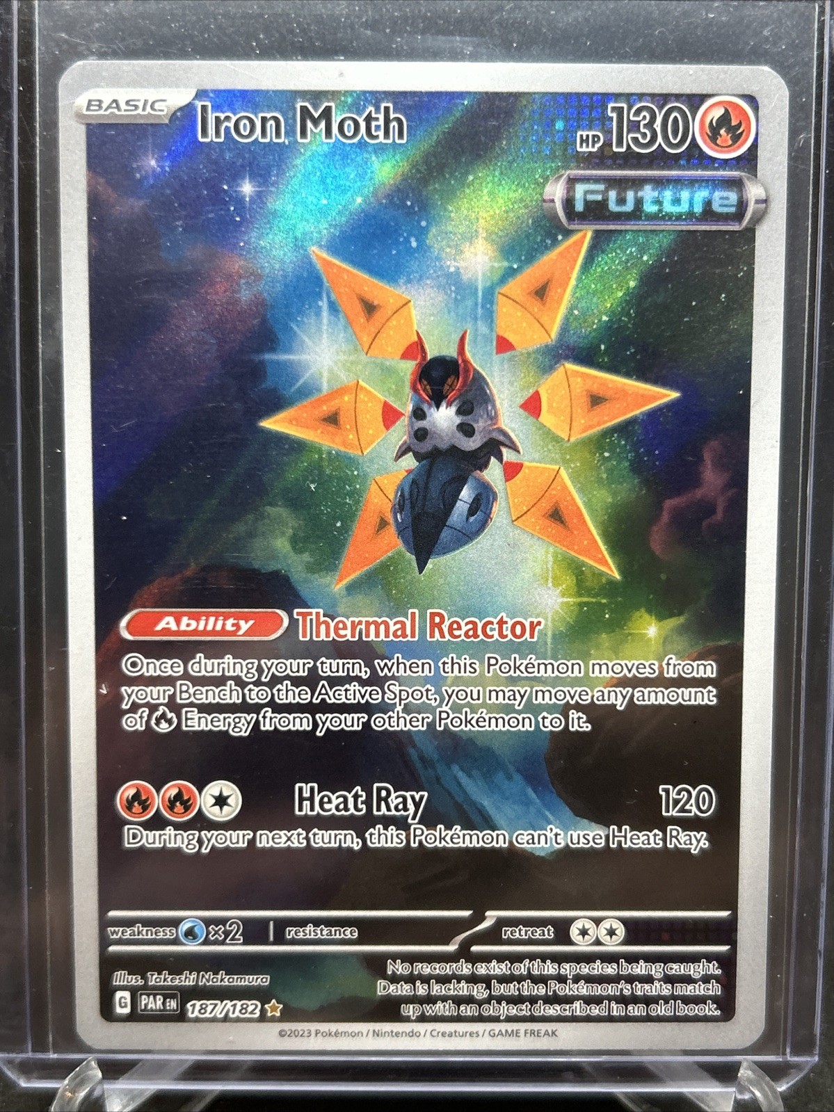 Iron Moth - 187/182 Illustration Rare SV04: Paradox Rift 187/182 NM