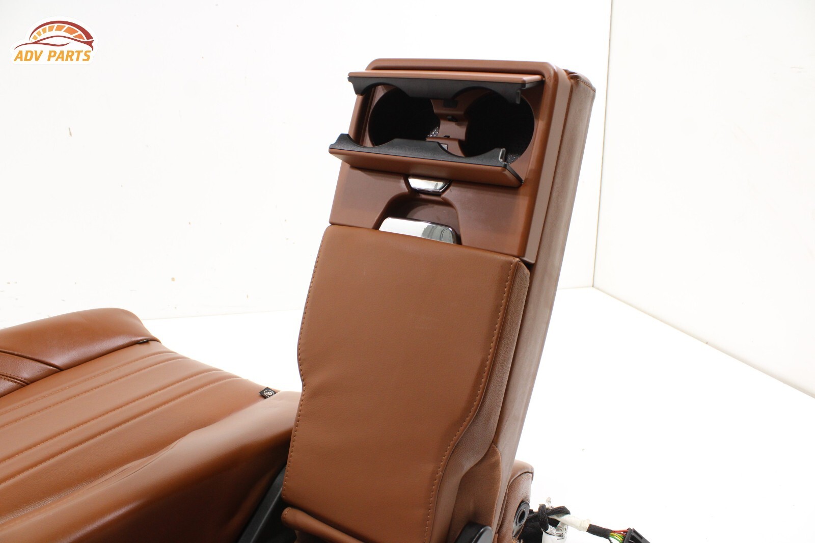 2014 - 2016 MASERATI GHIBLI REAR LEFT UPPER SEAT CUSHION W/ ARMREST ARM REST OEM