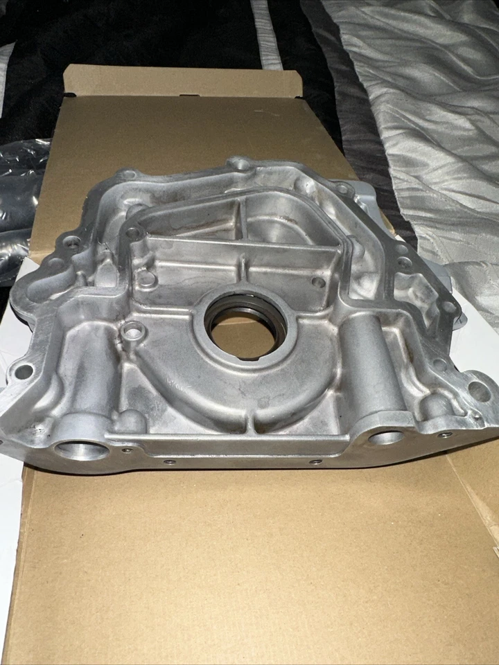 Brida de sellado delantera original Volkswagen Audi2.7 S4 A6 078103151B lista para enviar Foto 3 de 4