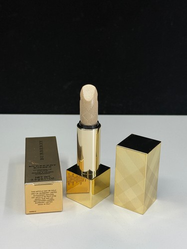 Burberry Burberry Kisses Hydrating Lip Colour N.120 Festive Gold 0.11 oz NIB - Picture 5 of 7