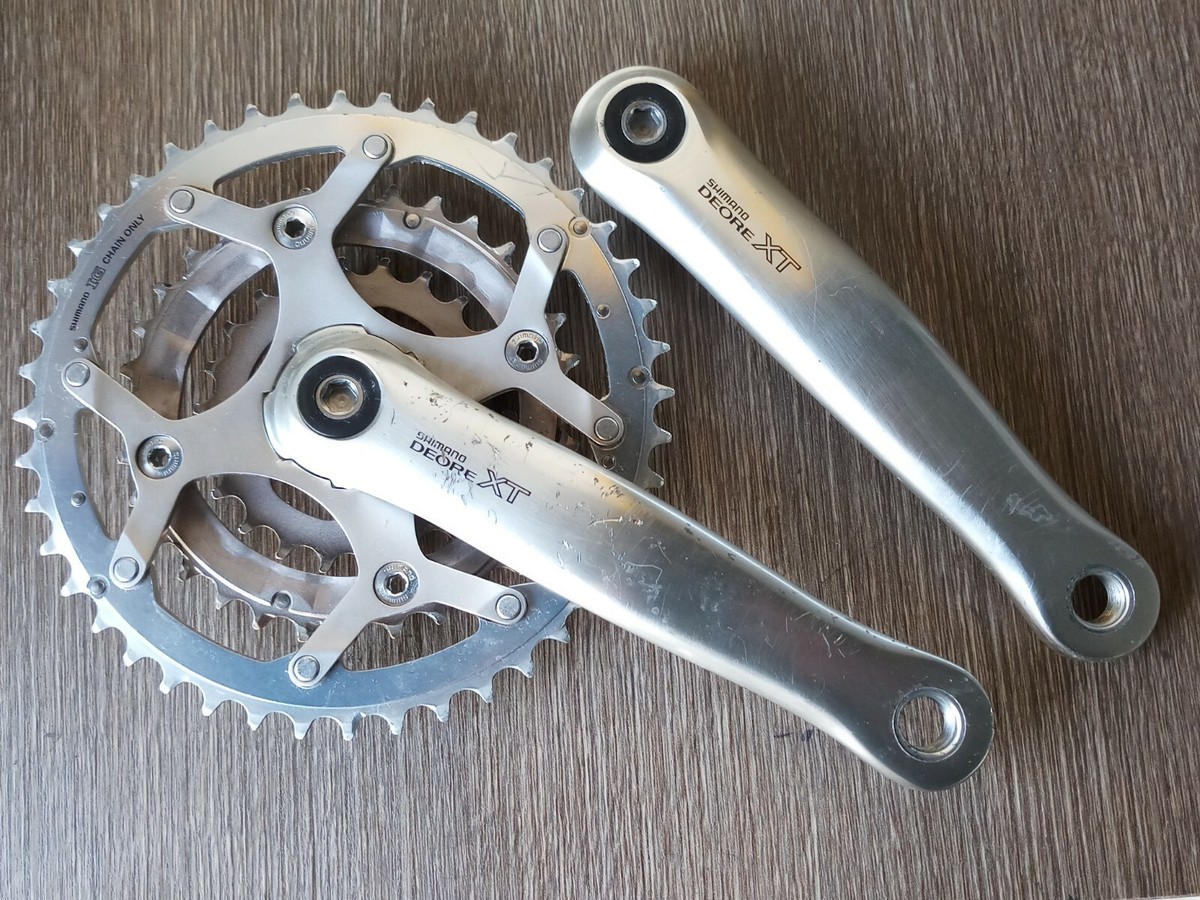 Shimano Deore XT FC-M739 Crankset: 175mm - 44/32/22T | eBay Shimano Deore XT FC-M739 Crankset: 175mm - 44/32/22T | eBay