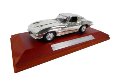 CHEVROLET CORVETTE Stingray 1:43 Atlas Silver Cars Collection diecast auto 110