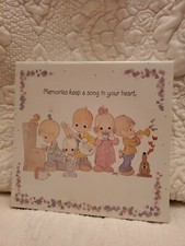 PRECIOS MOMENTS PHOTO ALBUM 1998