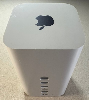 Apple AirPort Extreme Base Station (A1521)