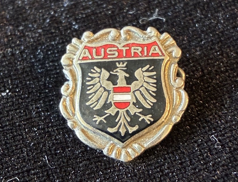 Vintage Austria Travel Souvenir Enamel Pin Coat Of Arms Bundeswappen