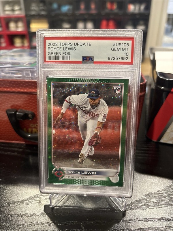 2022 Royce Lewis Topps Green Foil RC /499 Psa10
